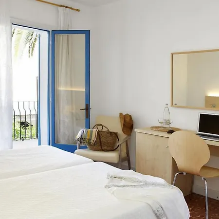 فندق Bell Repos بلاتجا ذارو